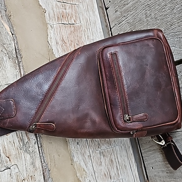 Paul and Taylor Sling Bag - Picture 2 of 8